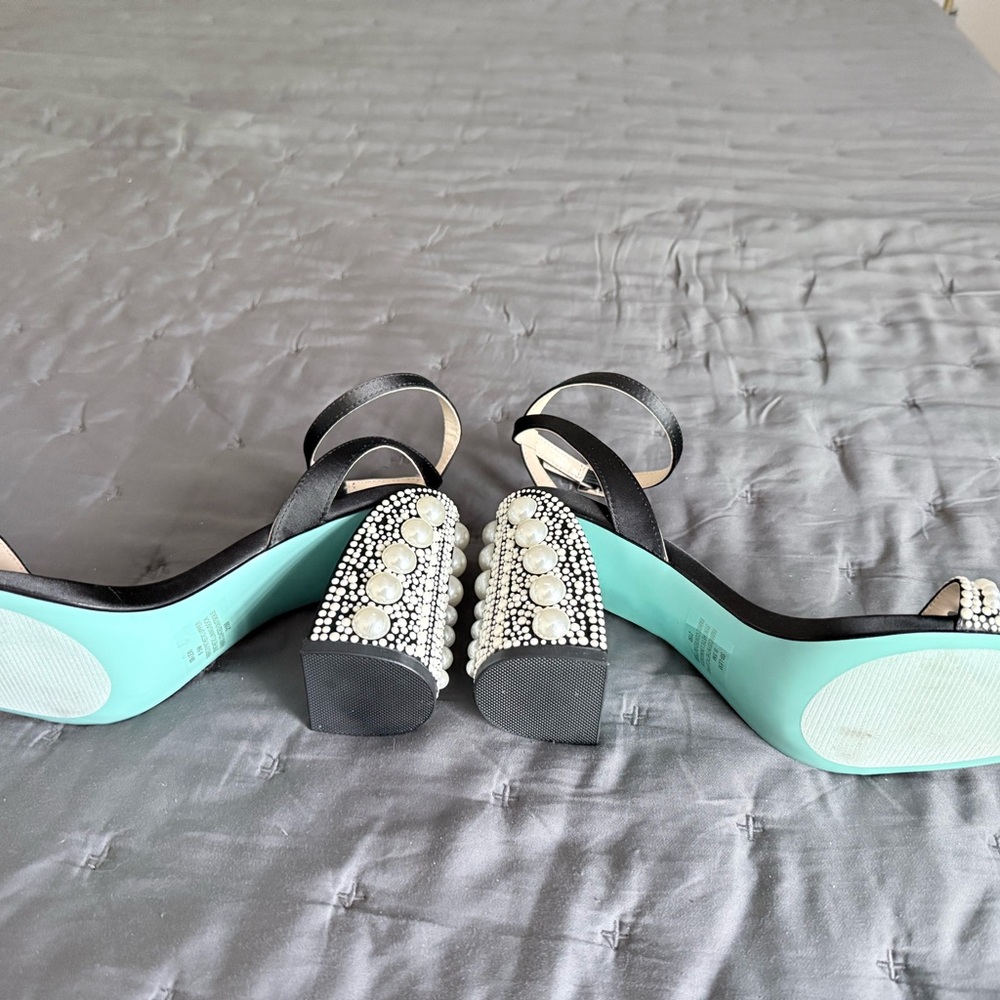Betsey Johnson Black Satin & Pearl LEXI Block Heel Sandals NWT - Picture 5 of 12